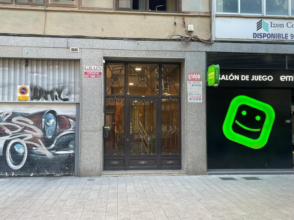 Apartamento Mani En Avenida Espana Con Terraza Albacete Luaran gambar